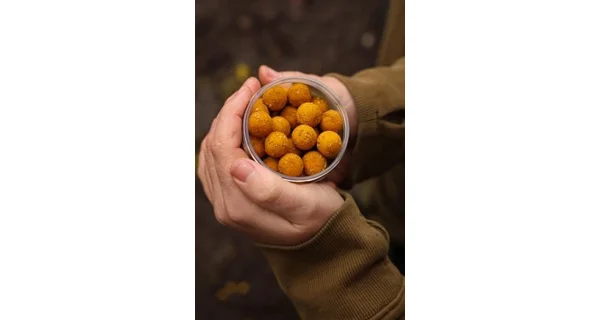 KAREL NIKL - Rozpustné Criticals boilie Corn 14 mm 250 ml