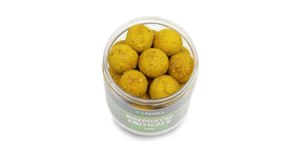 KAREL NIKL - Rozpustné Criticals boilie Corn  24 mm 250 ml