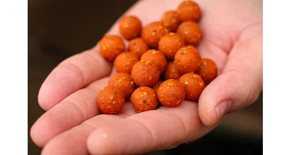 KAREL NIKL - Rozpustné Criticals boilie Devill Krill 14 mm 250 ml