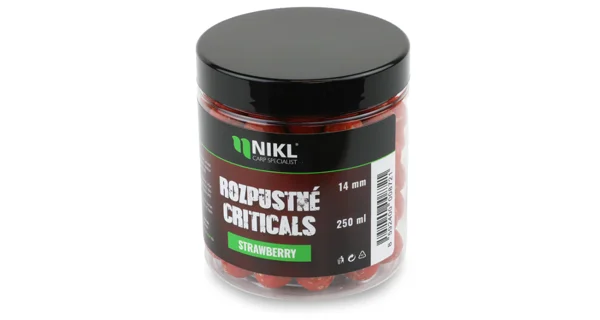 KAREL NIKL - Rozpustné Criticals boilie Strawberry 14 mm 250 ml
