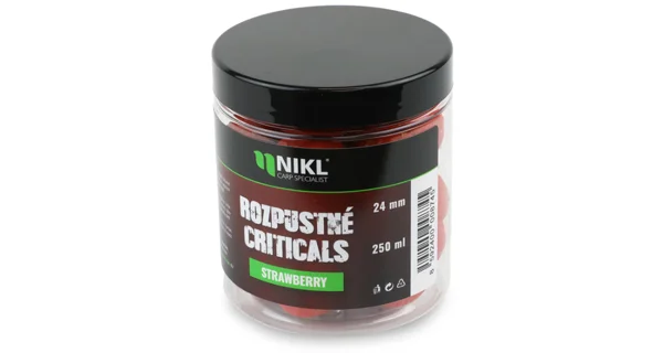 KAREL NIKL - Rozpustné Criticals boilie Strawberry 24 mm 250 ml