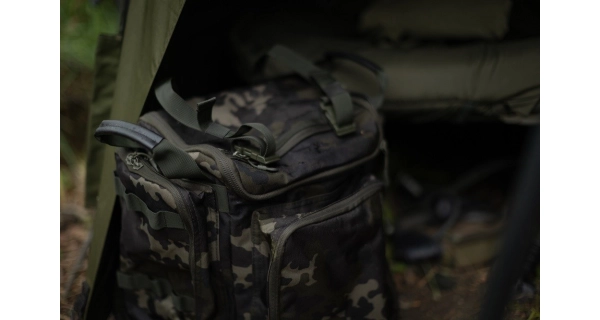KORDA - Batoh Compac Rucksack 30 l Kamo
