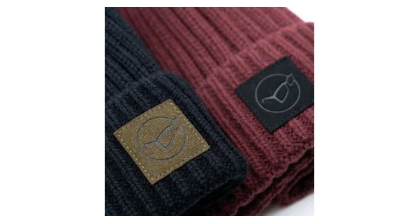 KORDA - Pletená zimní čepice LE Fishermen Beanie Black