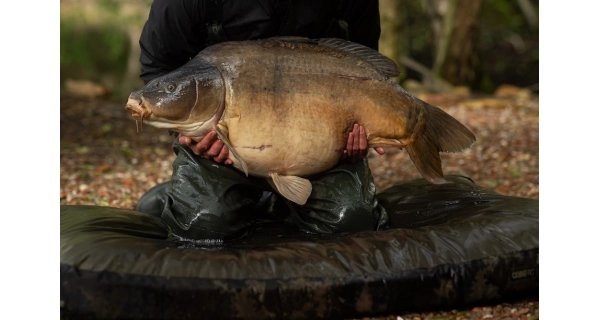 KORDA - Podložka Compac Hybrid Mat Dark Kamo