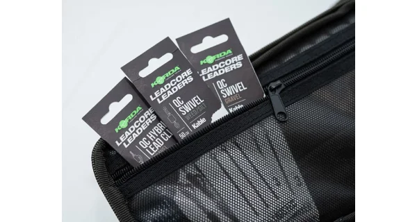 KORDA - Pouzdro Compac 140 Tackle Pouch Dark Kamo
