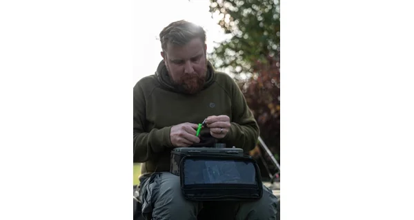 KORDA - Pouzdro Compac 140 Tackle Pouch Dark Kamo
