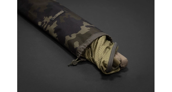 KORDA - Pouzdro na podběrák Compac Stink Sleeve 46 in Dark Kamo