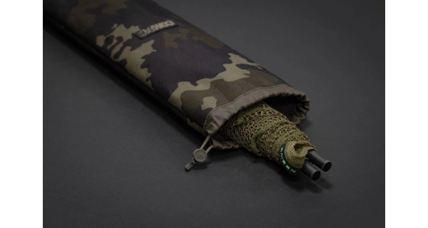 KORDA - Pouzdro na podběrák Compac Stink Sleeve 46 in Dark Kamo