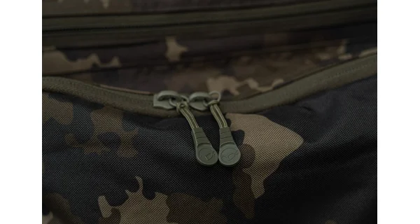 KORDA - Taška Compac Framed Carryall Dark Kamo Extra Small