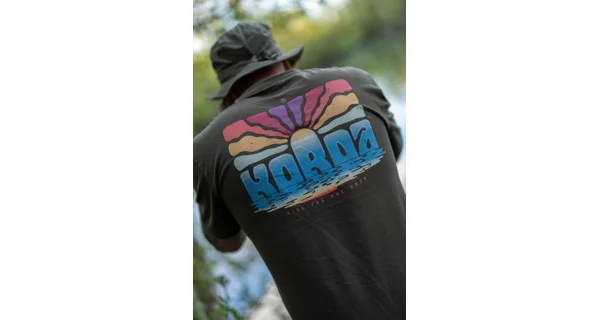 KORDA - Tričko Dawn Vibes Tee Dark Olive vel. L