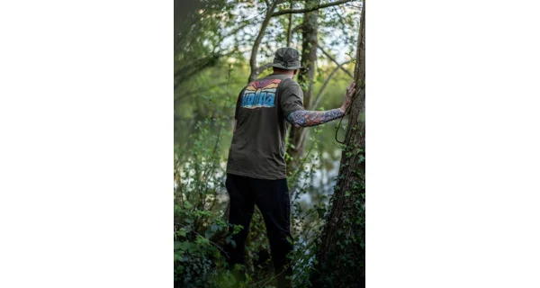 KORDA - Tričko Dawn Vibes Tee Dark Olive vel. M