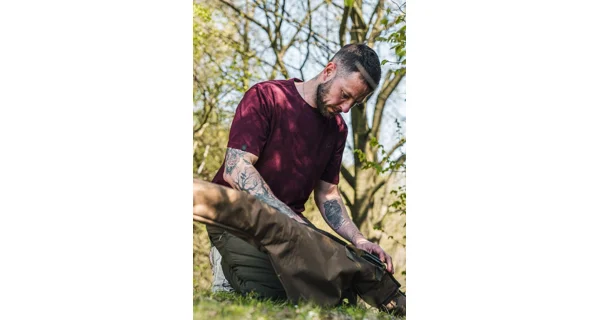 KORDA - Tričko TK Digi Kamo Tee Burgundy vel. 3XL