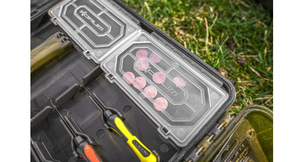 KORUM - Box Tackle Blox Loaded s příslušenstvím