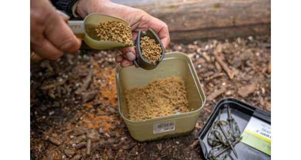 KORUM - Miska s lopatkou Method Mix Bait Tub Set