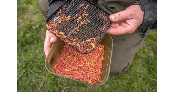 KORUM - Miska se sítem Maggot Tub and Riddle 1,2 l