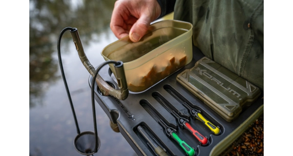 KORUM - Plato Glide Trotting Tray