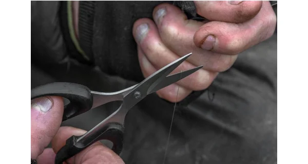 KORUM - Set Jehel a nůžky Baiting Tool a Scissor Set