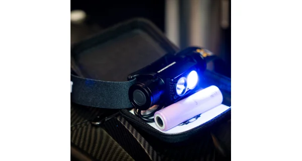 KRAVEN - Čelovka Pro Headlamp X1500 White + Fluo UV