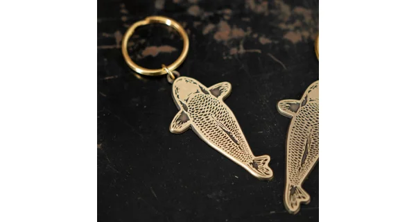 KUMU - Klíčenka Keyring Make Your Own Luck