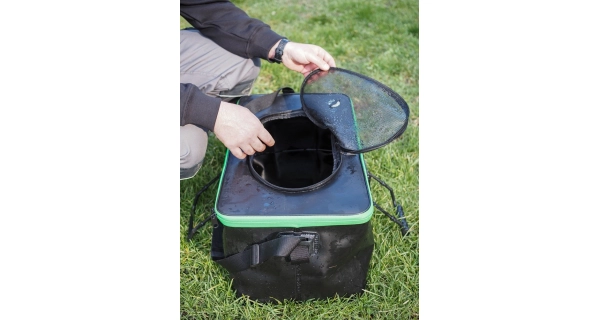 MADCAT - Skládací kbelík Foldable Live Bait Bucket 50 l