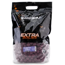 MAGIC WOLF - Boilies Extra 20 mm 3 kg Švestka Chilli