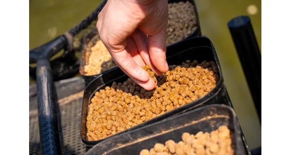 MAINLINE - Pelety SK4 Pellet 4 mm 1 kg