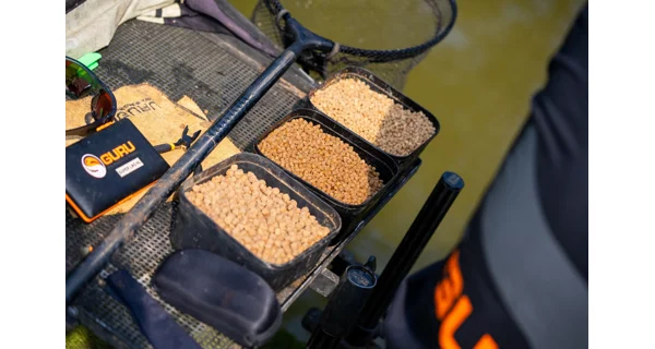 MAINLINE - Pelety SK6 Pellet 6 mm 1 kg