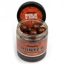 MIKBAITS - Boilie v dipu Hunter 20 mm 250 ml Jahoda