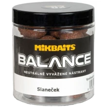MIKBAITS - Vyvážené boilie ManiaQ Balance Slaneček 24 mm 250 ml
