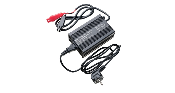 MIVARDI - Baterie M-cell 12v 18 Ah + 5 a nabíječka