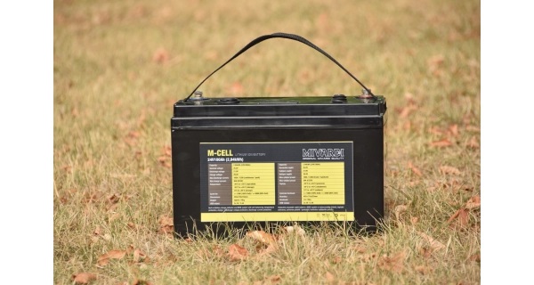 MIVARDI - Baterie M-cell 24v 100 Ah + 20 a nabíječka