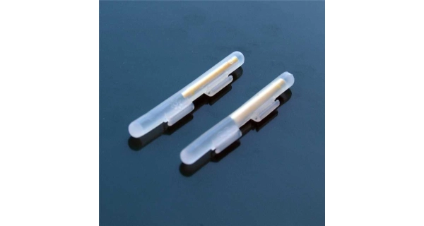 MIVARDI - Chemické světlo Clip On - s 1,5 - 1,9 mm 2 ks