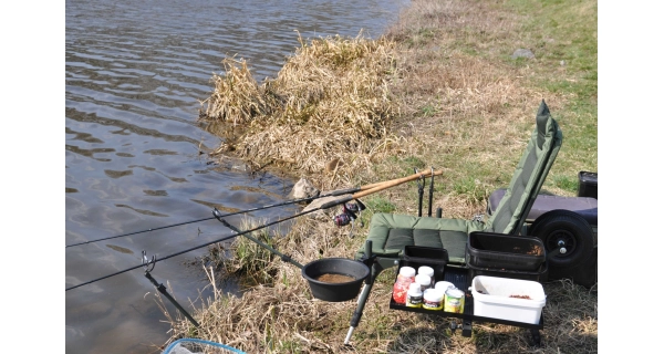 MIVARDI - Křeslo feeder Master + transp. system