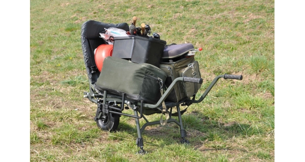 MIVARDI - Křeslo feeder Master + transp. system