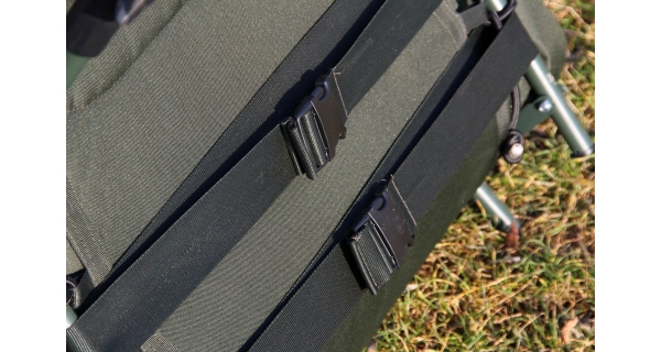 MIVARDI - Lehátko CamoCODE Flat6