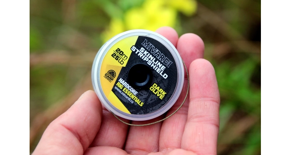 MIVARDI - Návazcová šňůrka Skinline Stripshield 15 m/25 lb Dark olive