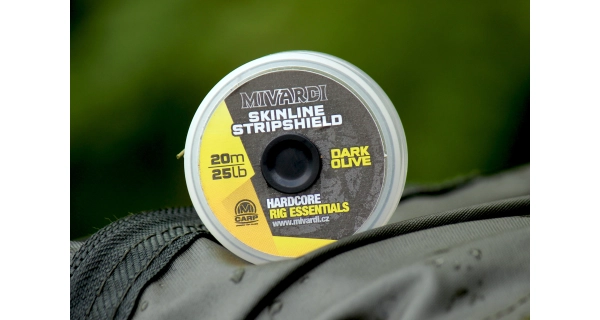 MIVARDI - Návazcová šňůrka Skinline Stripshield 15 m/25 lb Dark olive