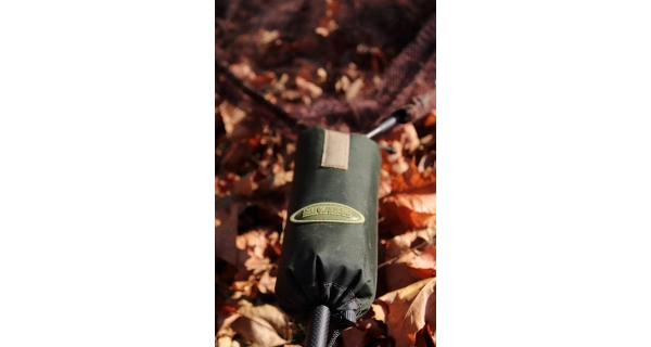 MIVARDI - Podběrák CamoCode