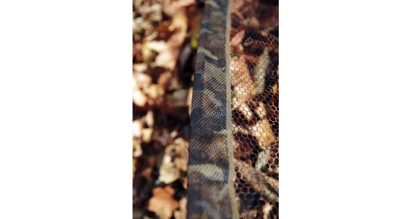 MIVARDI - Podběrák CamoCode
