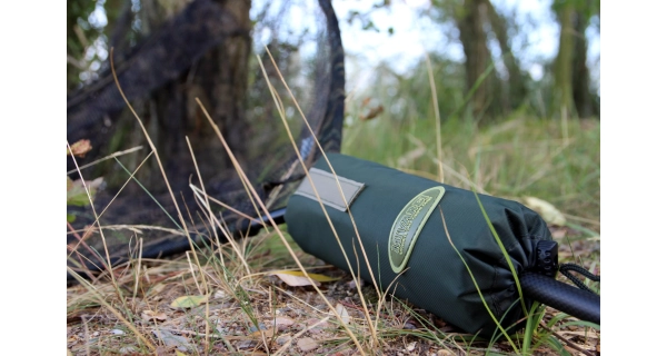 MIVARDI - Podběrák CamoCode