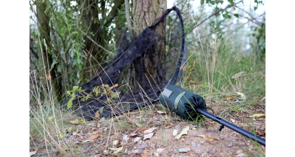 MIVARDI - Podběrák CamoCode