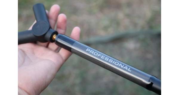 MIVARDI -  Podběráková tyč Professional Twin 1,8 m