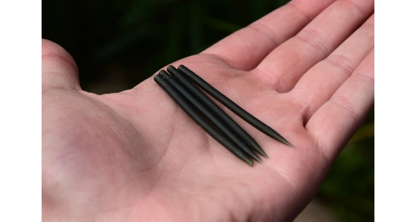 MIVARDI - Převlek na obratlík tuhý 58 mm - matná zelená