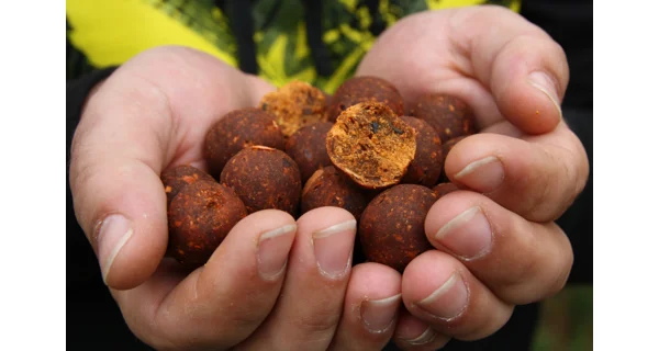 MIVARDI - Rapid boilies platinum - b17 (3300 g - 24 mm )