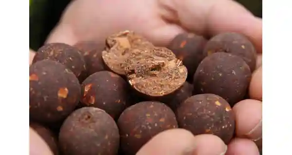 MIVARDI - Rapid boilies platinum - sea (3300 g - 24 mm )
