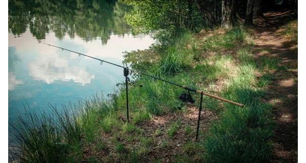MIVARDI - Zavrtávací vidlička Entrix 180 109,5-204 cm