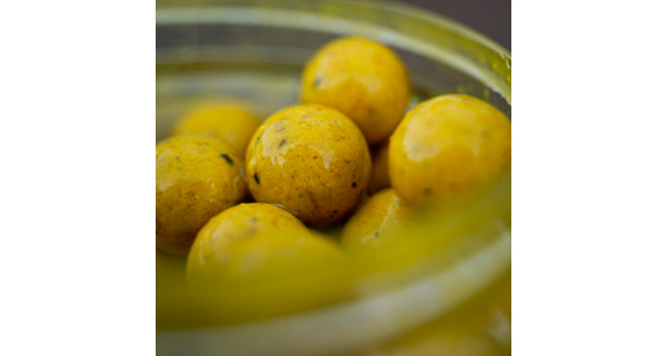 MUNCH BAITS - Dipované boilies Citrus Nut 18mm 200ml
