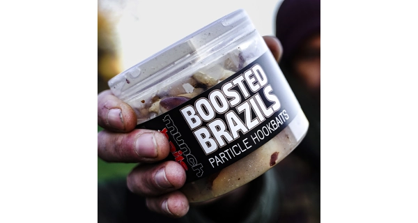 MUNCH BAITS - Partikl Boosted Brazils 450ml
