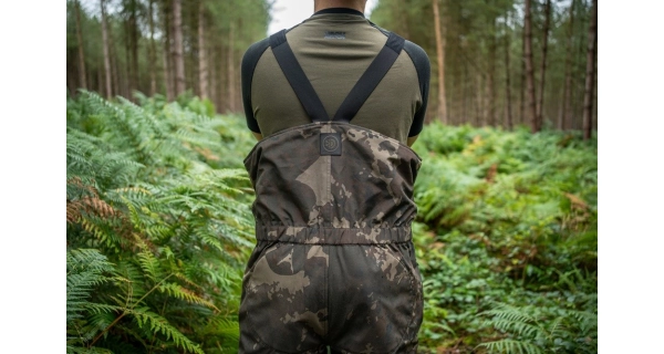 NASH - Kalhoty Zero Tolerance Helluva Waterproof Bib and Brace Camo vel. M