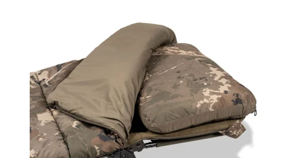 NASH - Lehátko Indulgence 4 Leg Junior Sleep System Camo